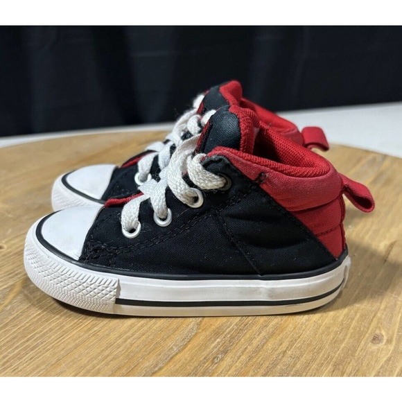 Converse All Star Chuck Taylor’s Toddler Boys Size 5 Sneaker Red Black - Picture 2 of 7